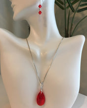 Load image into Gallery viewer, 19&quot; Sterling Box Chain with Light Siam Swarovski Teardrop
