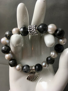 Black Labradorite & Grey Pearls Stretch Bracelet  7"