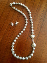 Load image into Gallery viewer, Rose &amp; Grey FW  Pearls (9mm), SS Hearts, Swar. Crystals  22&quot;