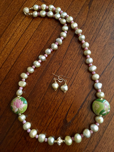 Lemon Grass Green FW Pearls, Golem Lentil Beads, Rhodo.  23