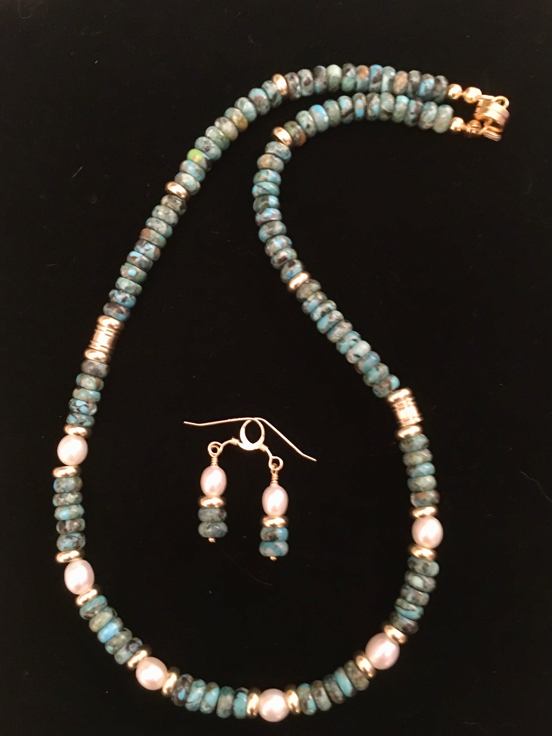 Turquoise A, FW White Pearls, Brass  17 1/2