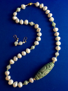 FW White Baroque Pearls, Jade, Emerald  23"