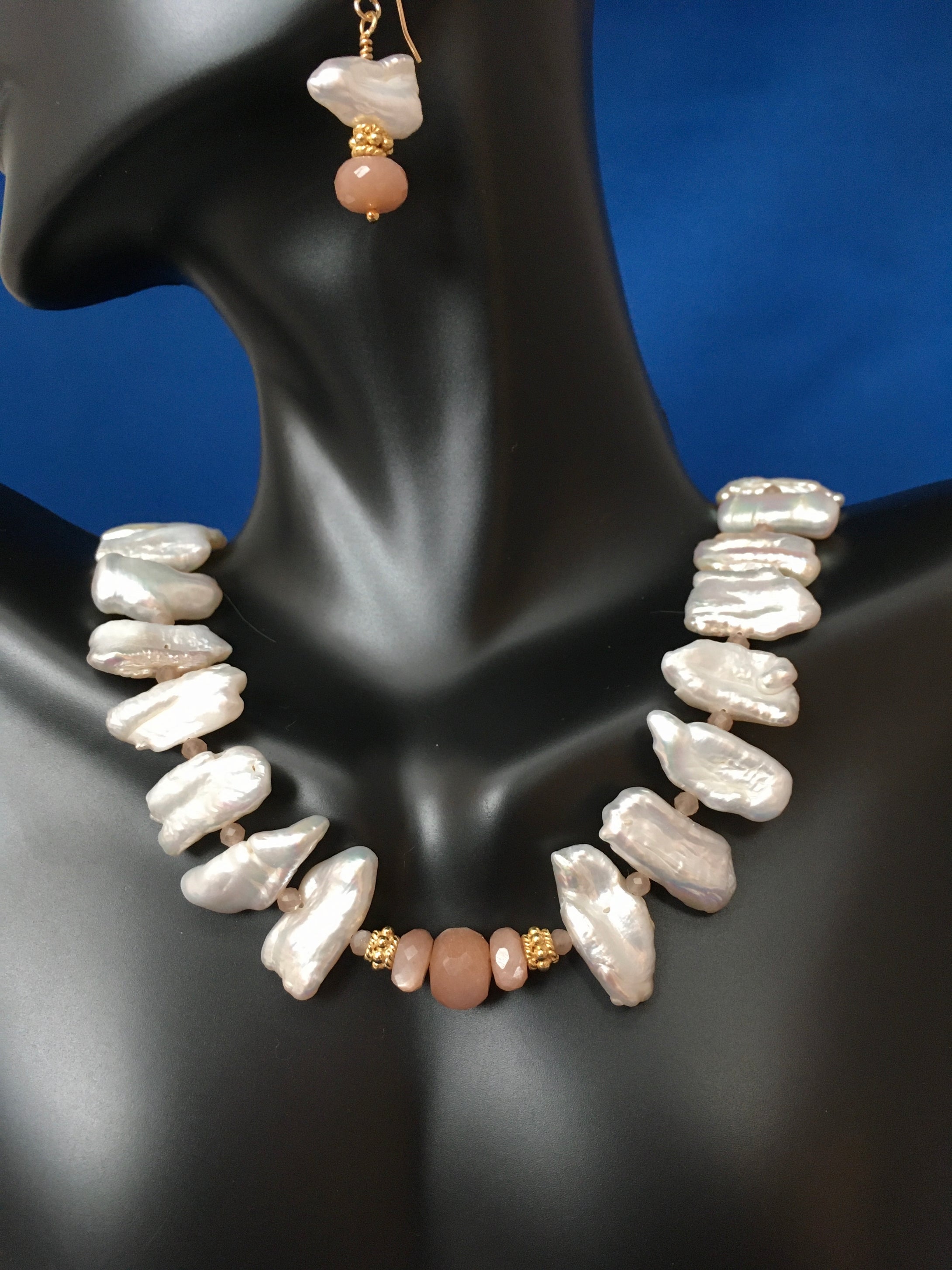 FW White Pearls, Peach Moonstone, Vermeil Gold  17