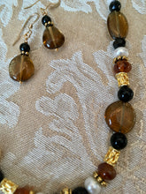 Load image into Gallery viewer, Rare Whiskey Qtz, Onyx, White FW Pearls, Hessonite, Spinel 25&quot;