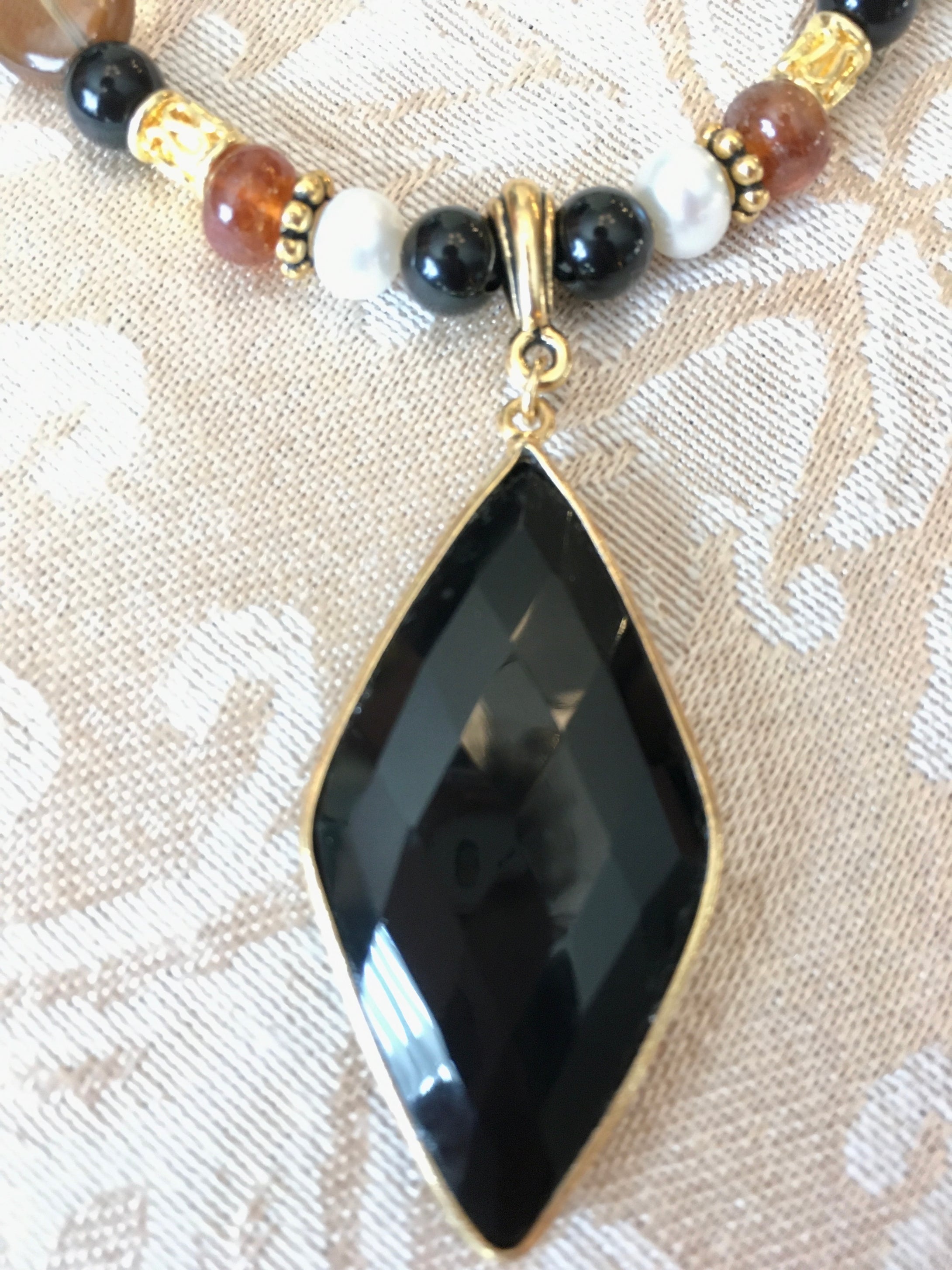 Rare Whiskey Qtz, Onyx, White FW Pearls, Hessonite, Spinel 25